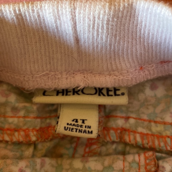 Adorable Kids Floral Shorts 4T - Picture 6 of 6